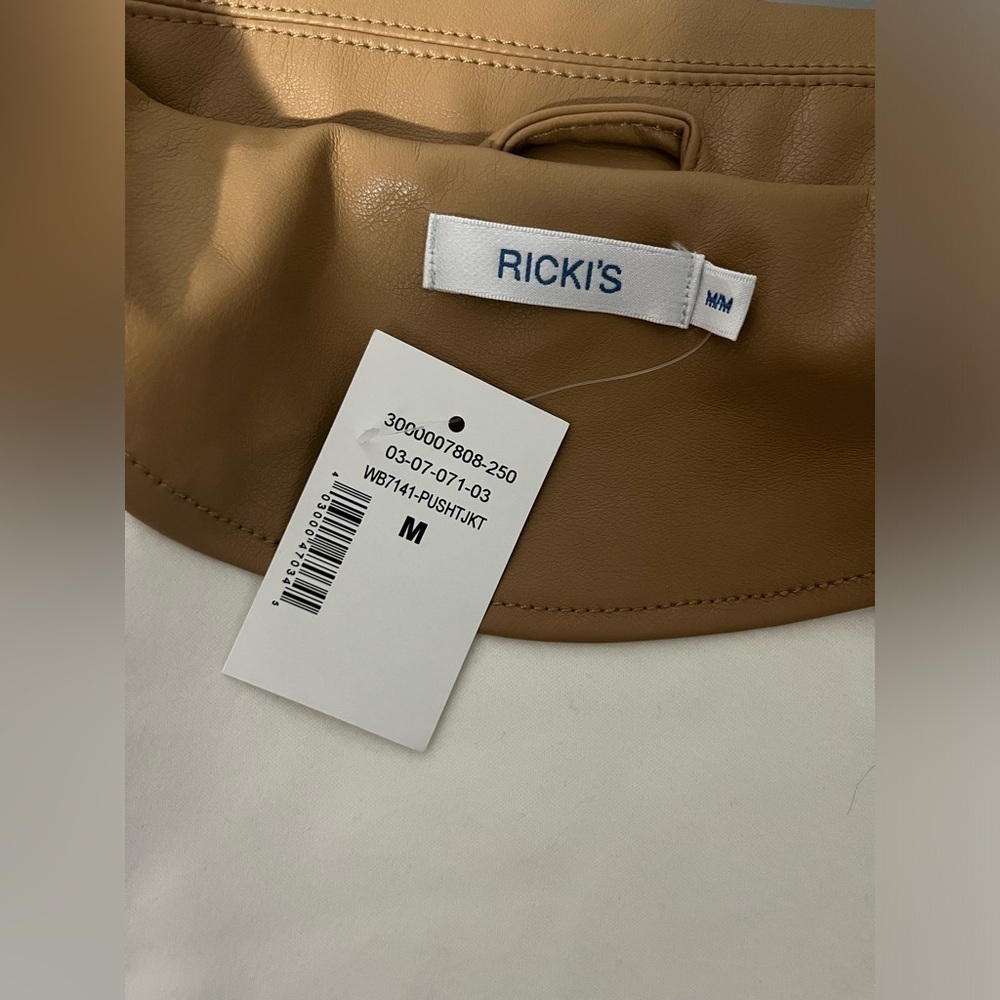 3/25$ (Mix)Ricki’s Faux Leather Jacket, Tan, Size M - Picture 7 of 15